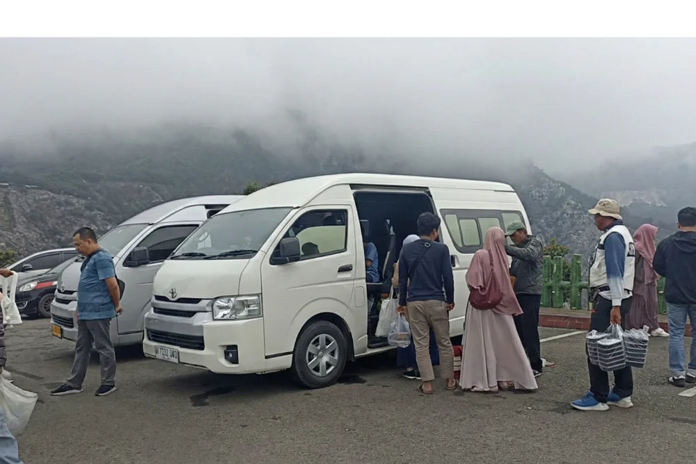 Private Charter Travel bandung depok